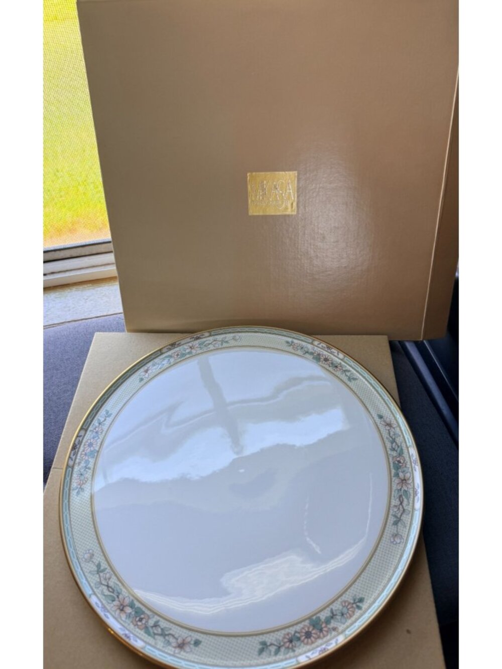 Mikasa Bone China Roseville Cake Plate Japan Caro1/710 in Box